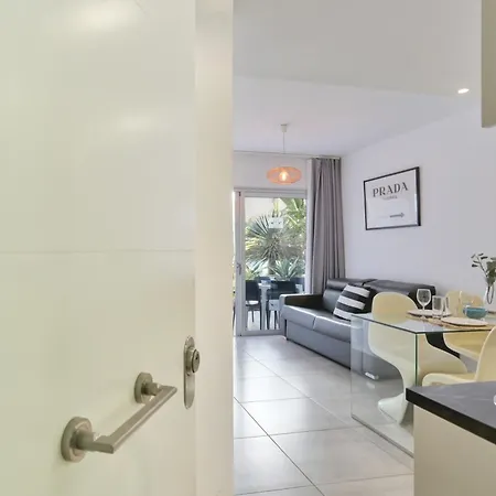 아파트 Paradise Sun - Stylish 1br With Pool, Terrace & Rooftop Bar, 100 M From *